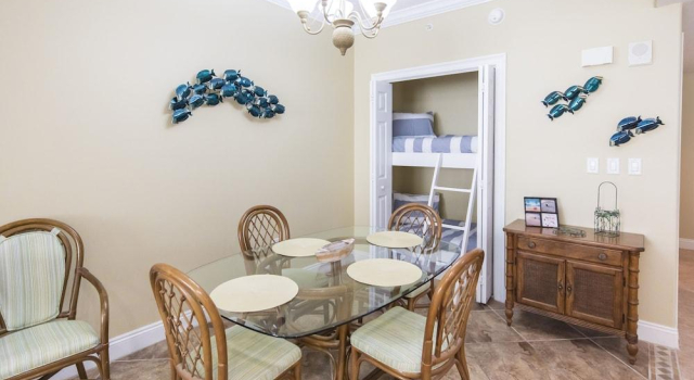 Treasure Island 2110, Book Hotel Hoteller i Lower Grand Lagoon med parkering, Parkering