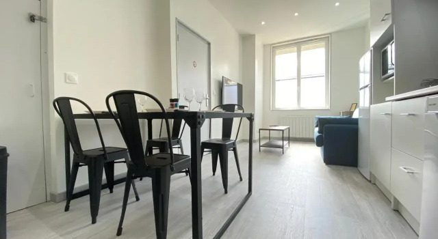 Casamara 2 studio au coeur du parc de la Hotoie, Забронировать Отель Отели Соммы с парковкой, Парковка