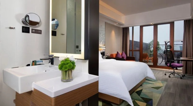 Hampton by Hilton Rizhao Dongyi Town, Забронировать Отель Бизнес-отели Шаньдун, 4* 5*