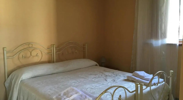 Il melograno, Varaa Hotelli Hotellit Pollino pysäköinnillä, Pysäköinti