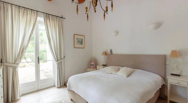 Beachside Bliss in Gassin, Забронировать Вилла Виллы Порт-Гримо, Вилла