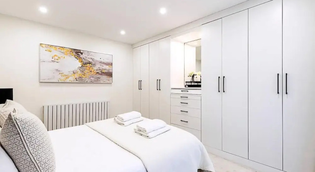 Апартаменты Elegant South Kensington Retreat w/ Outdoor Spaces