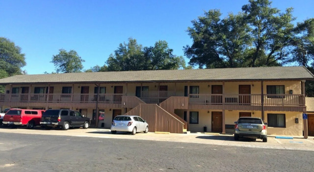 Miner's Motel, Book Motel Hoteller i Jamestown med parkering, Parkering