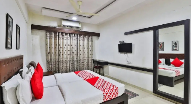 Hotel Anand Inn By OYO Rooms, Rezervasyon Otel Vapi Gujarat