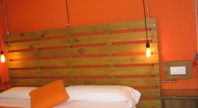 Barri Antic Hostel & Pub, Rezervovat Hostel Andorra la Vella Andorra