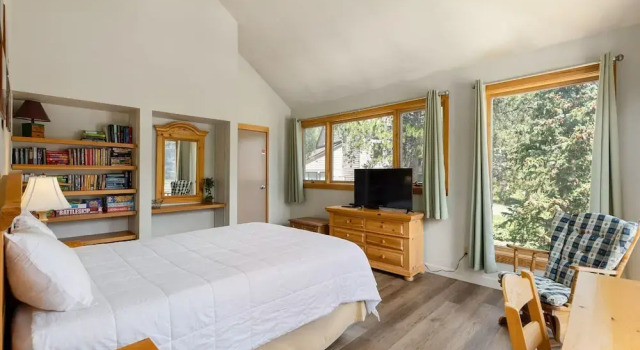 1607 Quicksilver 2 Bedroom Condo by RedAwning