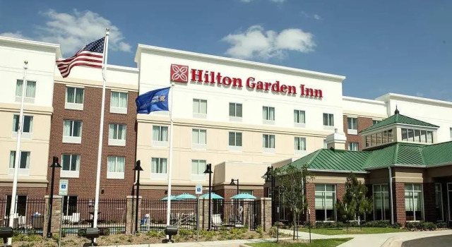 Кровать в общем номере Hilton Garden Inn Lawton-Fort Sill