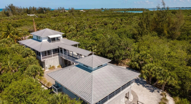 Sable Palm Hidden Gem 4 Bedroom Home by Redawning, Rezerwuj Dom wakacyjny Englewood Floryda