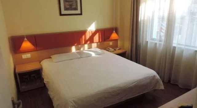 Home Inn Mengzi Road