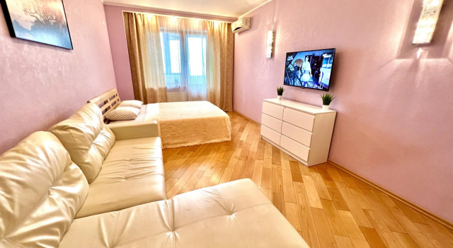 Samara apartments on Sovetskaya Armiya Street 238V, Prenota Appartamento Oktyabrsky district Samara