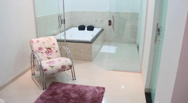 Люкс Deluxe Hotel e Locadora Vizon