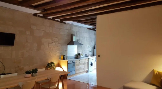 Апартаменты Appartement quartier historique proche des Halles
