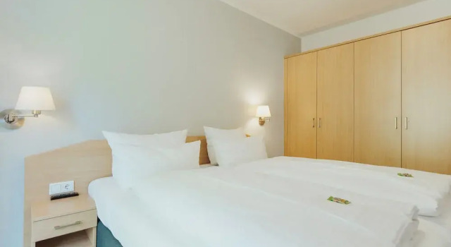 Апартаменты с балконом и с видом на парк Parkhotel IV Jahreszeiten Kühlungsborn