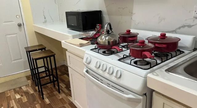 Апартаменты Deluxe Oceanview Suites