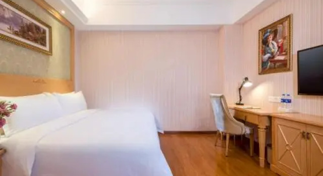Vienna 3 Best Hotel Guangzhou Haizhu Canton Tower, Забронировать Отель Отели Гуанчжоу с парковкой, рядом с Станция метро Zhujiang New Town, Парковка