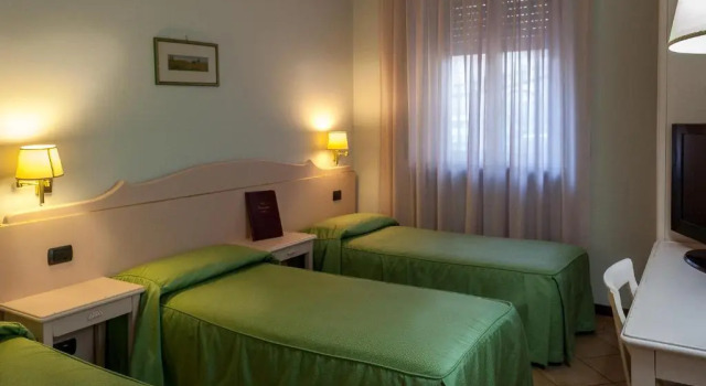Трёхместный номер Standard Hotel Bernardino