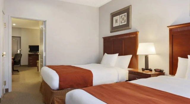 Двухместный люкс c 1 комнатой Country Inn & Suites by Radisson, Harrisonburg, VA