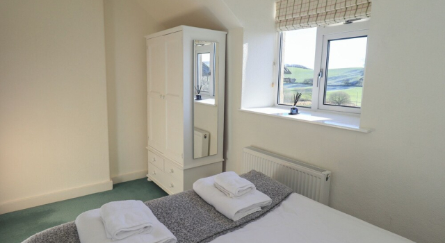 2 Lupton Hall Cottages, Varaa Lomakoti Mökit kohteessa Merseyside, Mökki