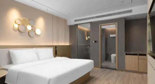 Люкс Orange Hotel (Yibin West Railway Station WanXiang World)
