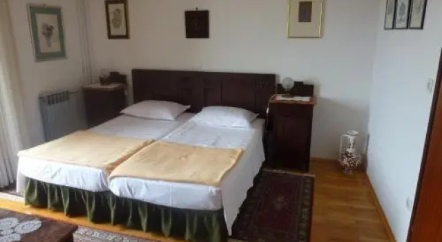 Apartments Petrali, Забронировать Апартаменты/квартира Сребрено Конавле