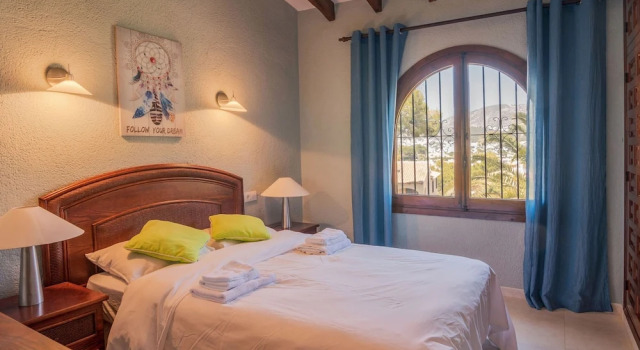 Spanish and Ibiza Style Holiday Home Next to Seabeach, Забронировать Отель Ла-Сабатера 