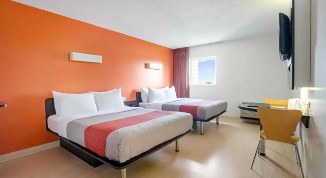 Номер Standard Motel 6-Kingston, ON
