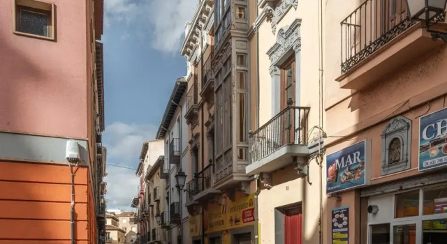 TuGuest Elvira Apartment, Забронировать Апартаменты/квартира Гранада Granada Province, рядом с Музей народных традиций и искусств Los Tiros de Granada