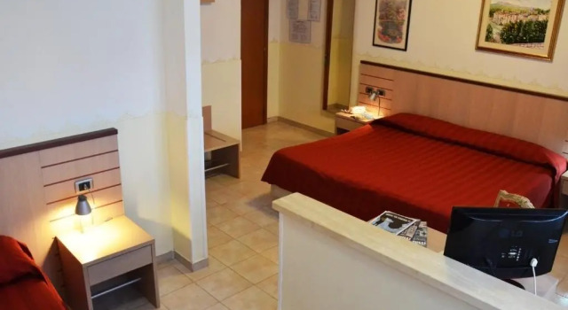 Четырёхместный номер Standard Hotel Serena