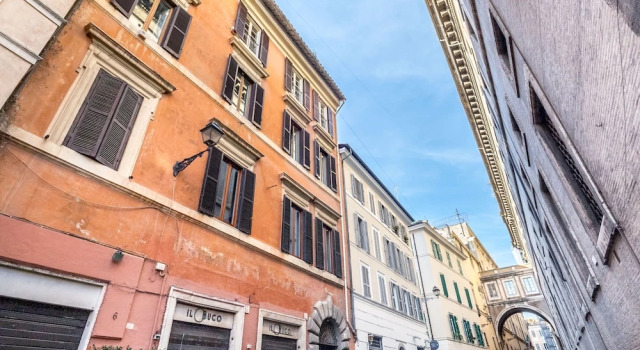 Casa Iside in Rome With 1 Bedrooms and 1 Bathrooms, Prenota Appartamento Roma Lazio