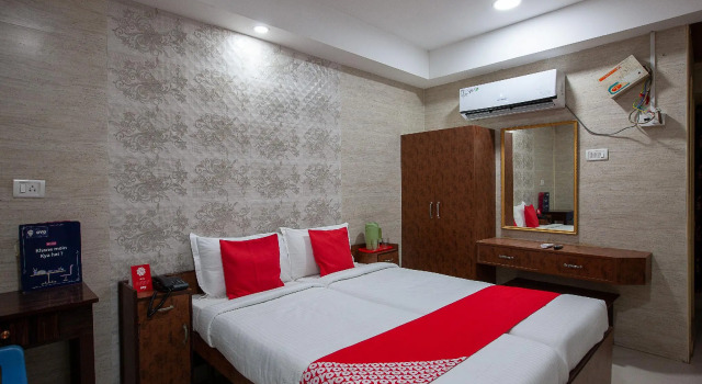 OYO 24963 Hotel Sudha Inn