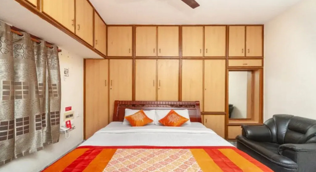 SS Guest House, Rezerwuj Pensjonat Hotele w Andhra Pradesh z parkingiem, Parking