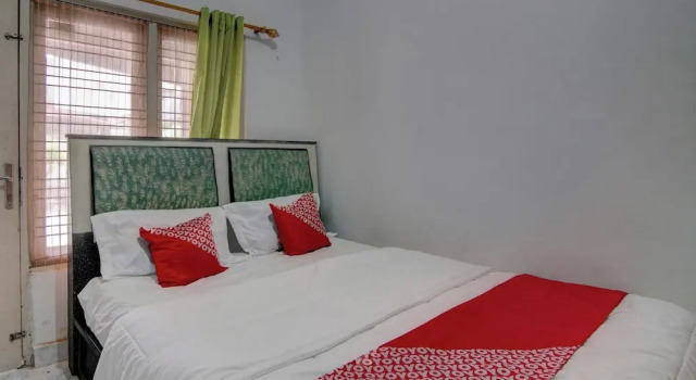 OYO 92833 Penginapan Syariah, Rezerwuj Hotel Pekanbaru Sumatra