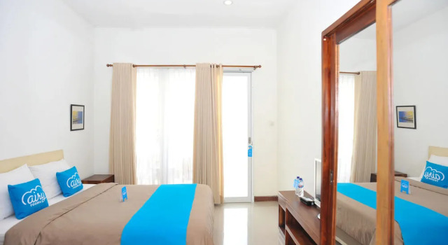 巴厘岛艾里瑞农图卡巴巴东 21 C 区 9 号酒店(Airy Eco Renon Tukad Badung Dua Puluh Satu Blok C 9 Bali), Reservar Hotel Hotéis em Bali com piscina, Piscina
