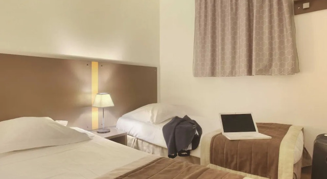 Neat apartment with air conditioning in the heart of Cannes, Забронировать Апартаменты/квартира Отели Канн с бассейном, рядом с Le Croisette Casino Barriere de Cannes, Бассейн
