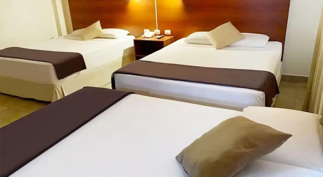 Hotel Palmira Inn, Rezervați Hotel Hoteluri în Santa Elena Province cu parcare, Parcare