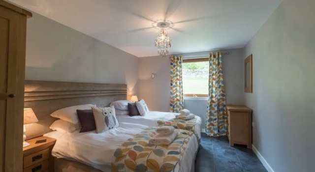 Lord Galloway Lodges, Book Hotel Minnigaff Scotland