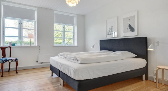 Апартаменты Comfort Apartment 2 bedroom with lake view