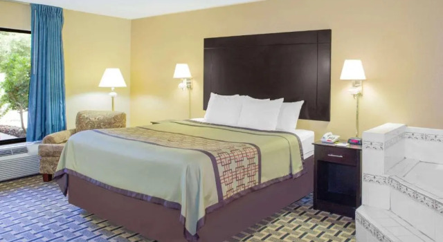 Номер Deluxe Days Inn by Wyndham Andalusia