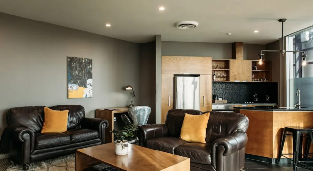 Люкс с балконом King and Queen Hotel Suites