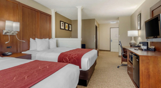 Comfort Suites Speedway - Kansas City, Забронировать Отель Канзас-Сити Канзас