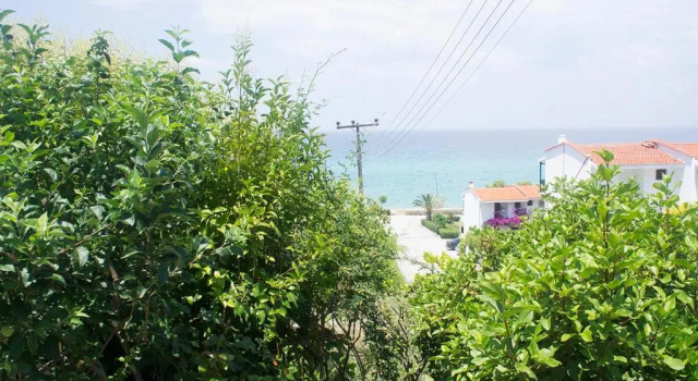 Студия Possidi Aigaiopelagitika ground floor beachside studio