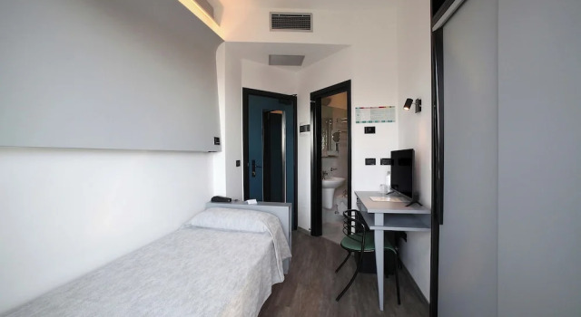 Одноместный номер Economy с балконом Hotel Ali dOro