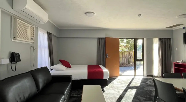 Апартаменты Beetham Park Motel