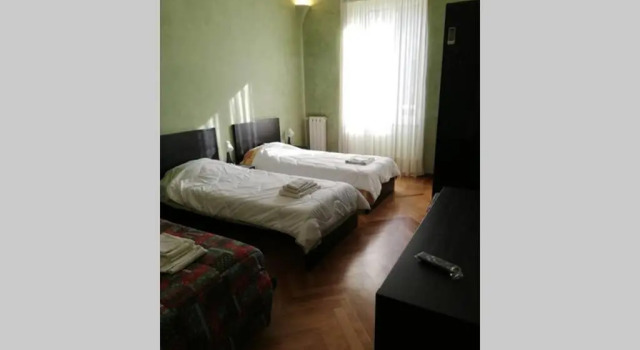 Ecce Roma, Забронировать Отель Отели Рима с парковкой, рядом с Универмаг La Rinascente, Парковка