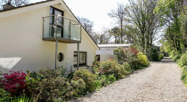 Treetops, Varaa Hotelli Salcombe Devon