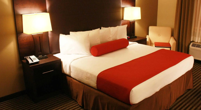 Номер Standard Comfort Inn & Suites Copley Akron