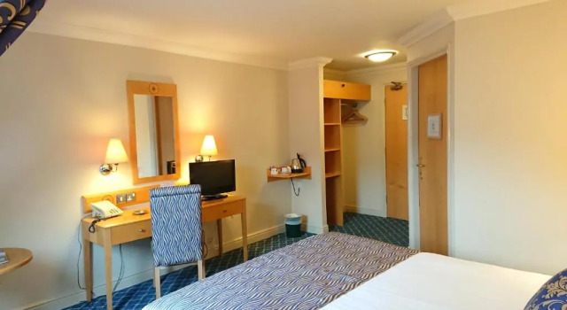 Двухместный номер Standard The Queens Hotel & Victoria Cloisters Apartments