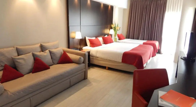 Трёхместный номер HTL City Baires