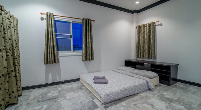 Baan Lake Hill Party Pool Villa