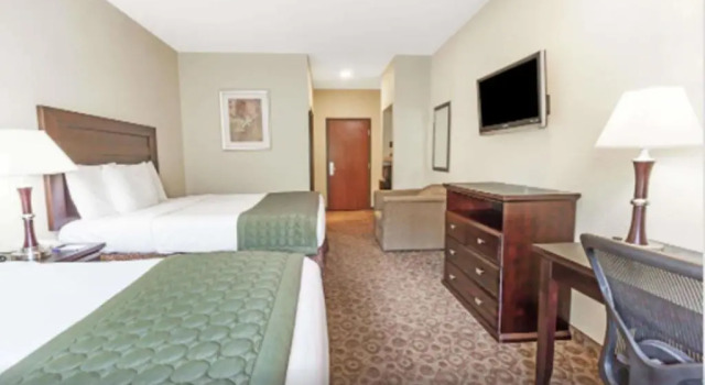 Standard Zimmer Baymont by Wyndham Tyler